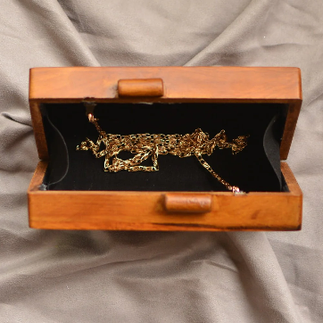 ELEPHANT WOODEN PRINTED CLUTCH