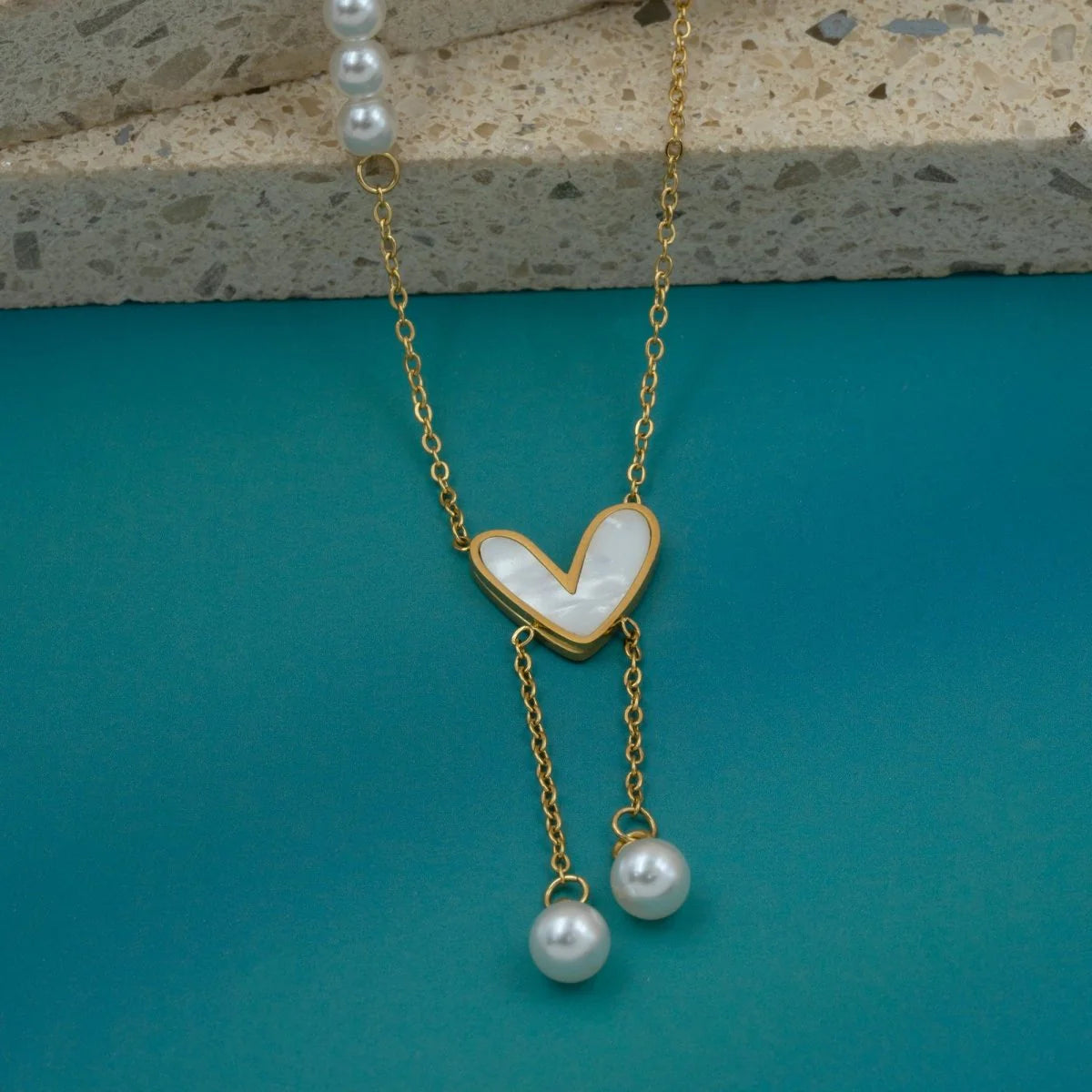 GOLD PLATED MOP HEART AND PEARL DROP NECKLACE
