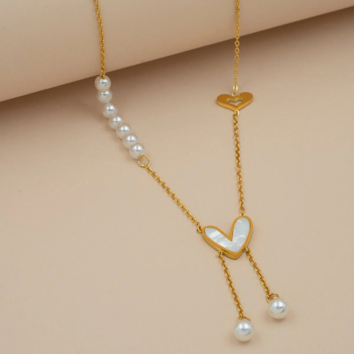 GOLD PLATED MOP HEART AND PEARL DROP NECKLACE