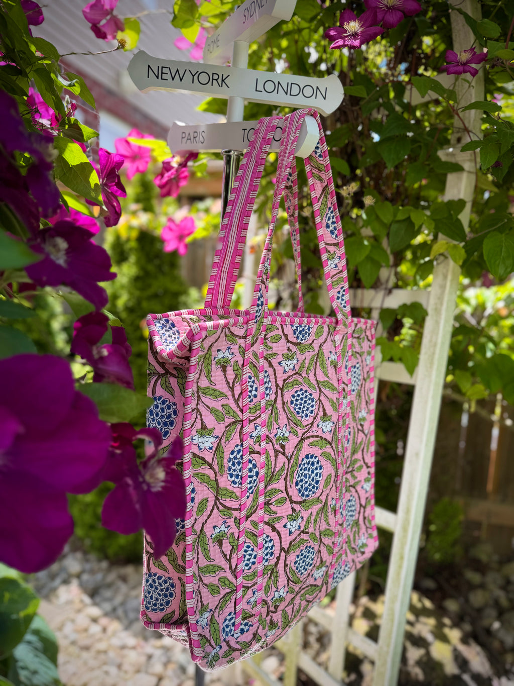 LAYA - Baby Pink Grape pattern Tote Bag
