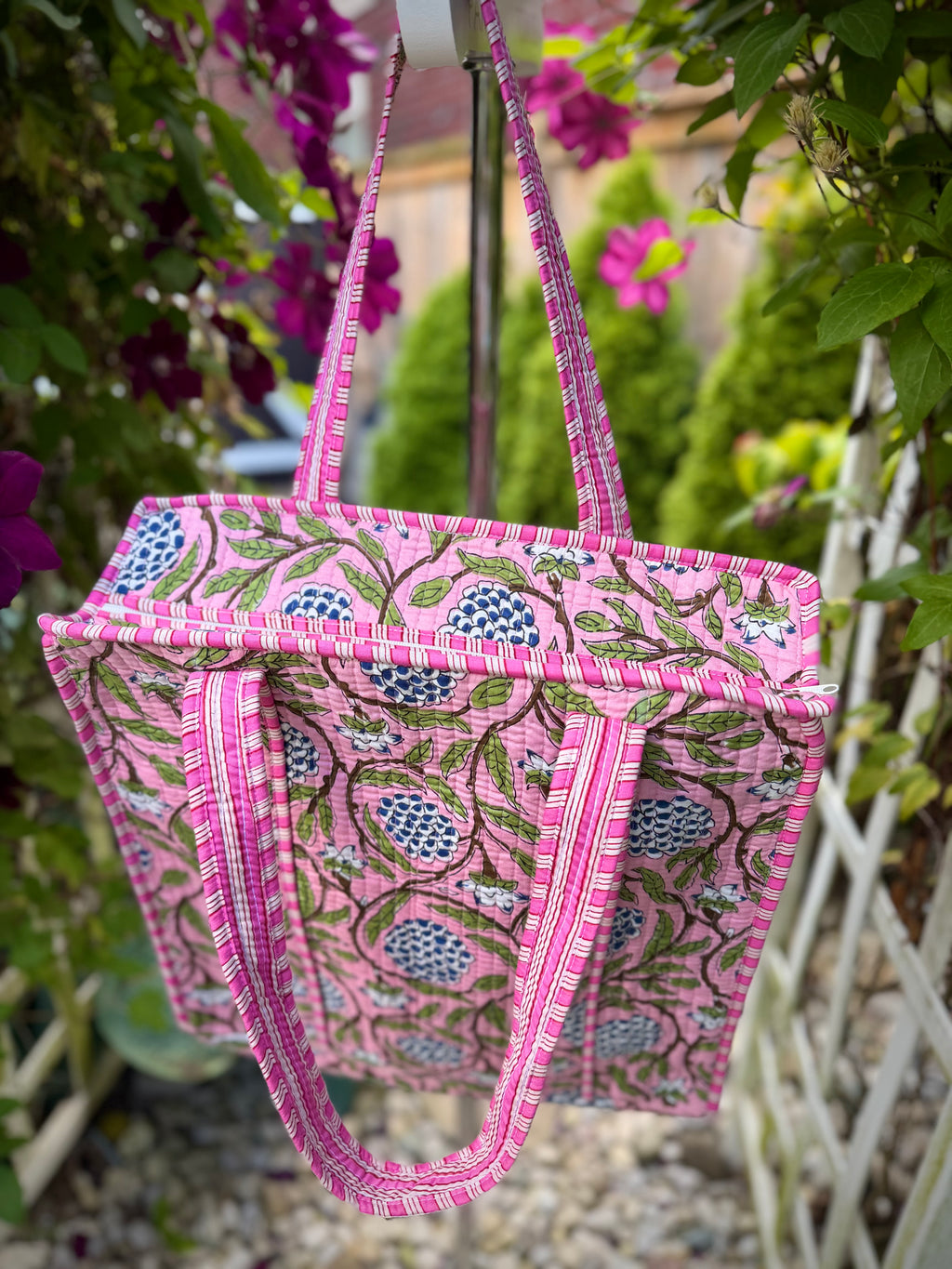 LAYA - Baby Pink Grape pattern Tote Bag