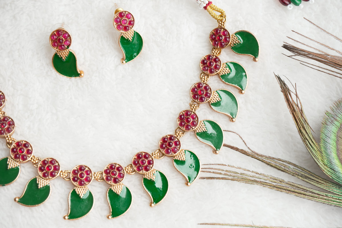 Bodhi Traditional palakka style necklace set
