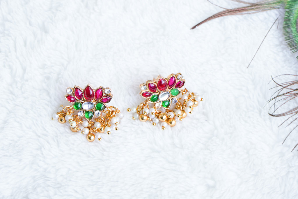 Dishitha Traditional lotus choker set